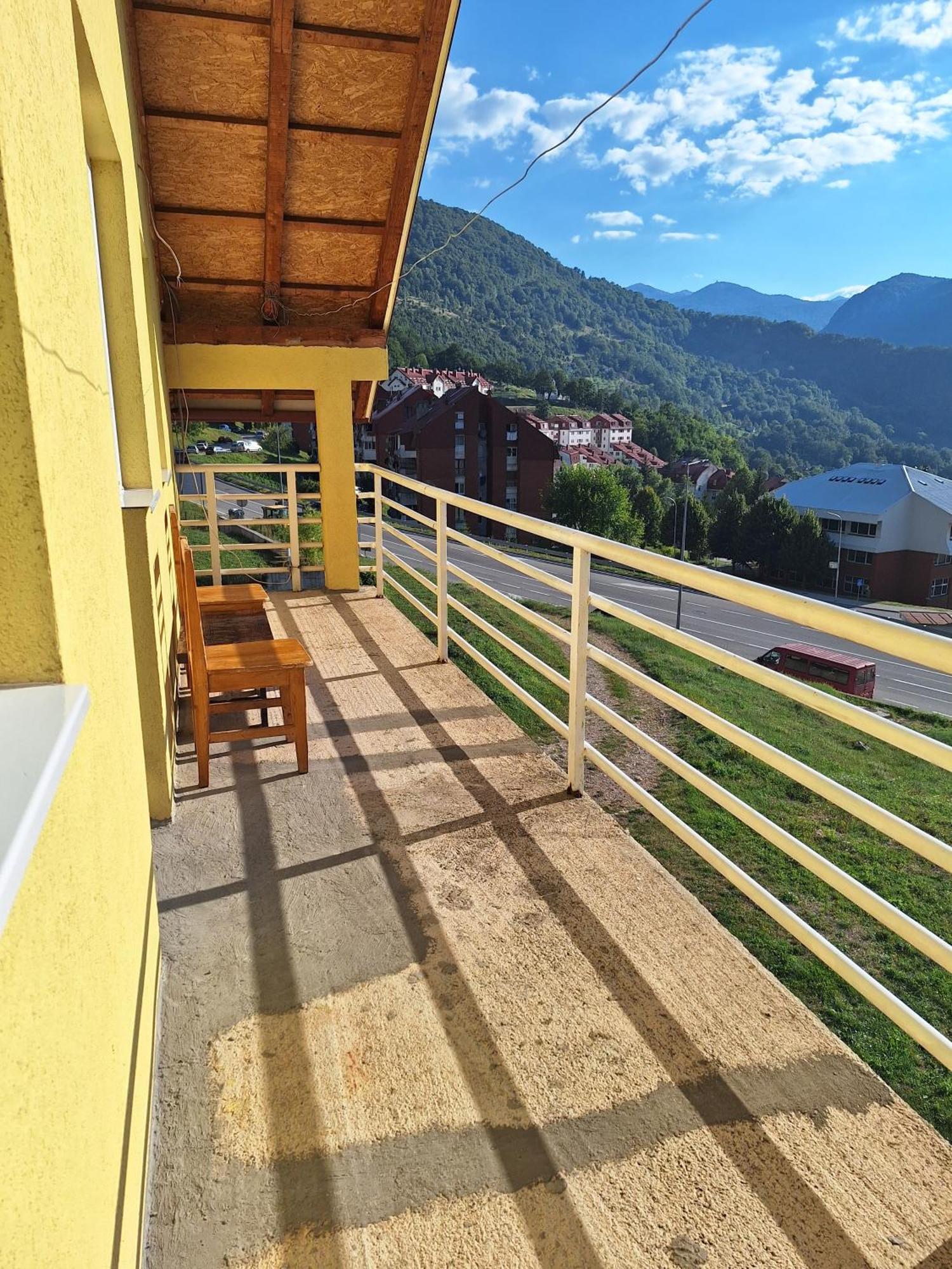 Appartement Apartman Ognjenovic à Plužine Extérieur photo